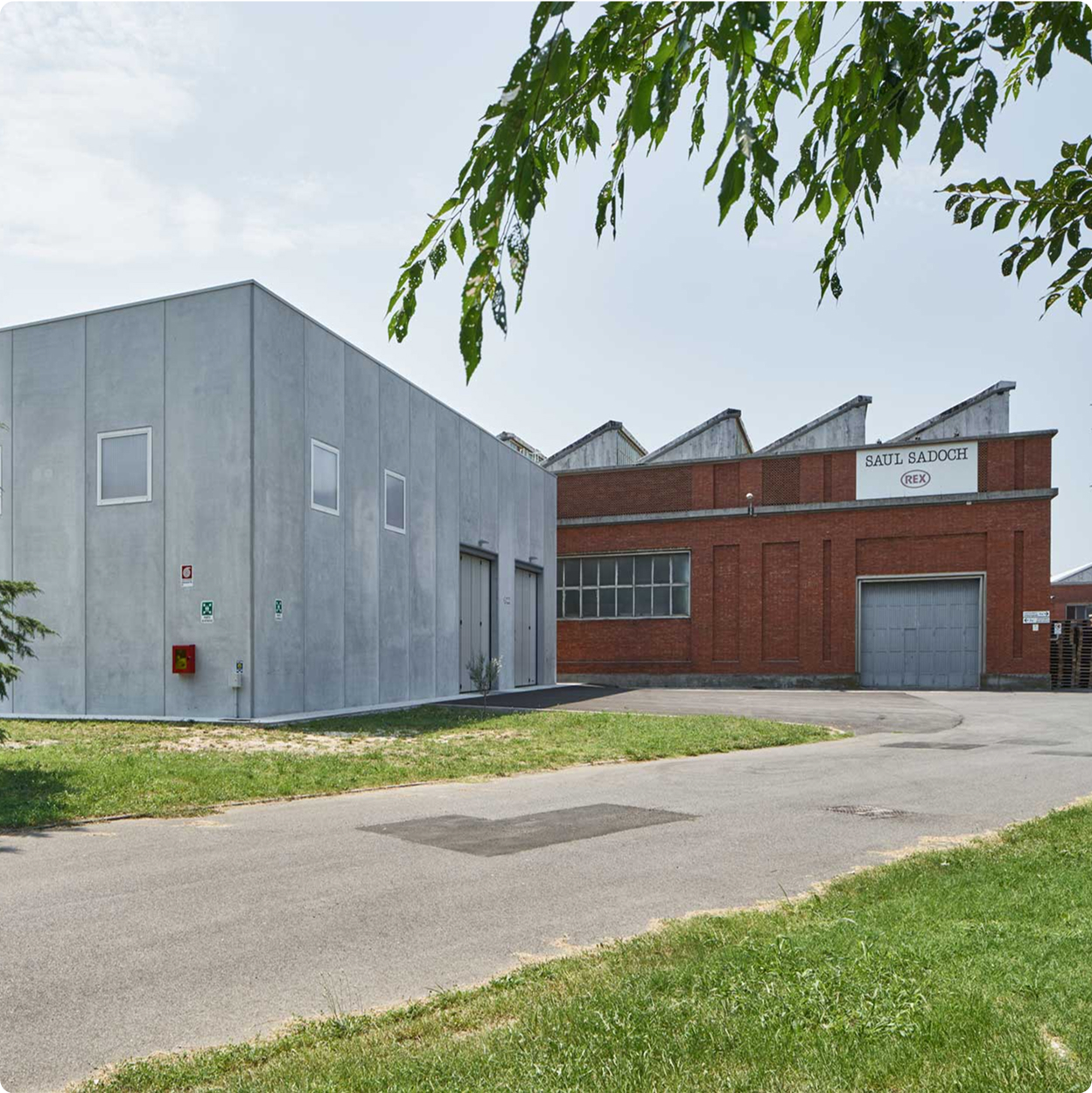 Immagine dei magazzini della sede Sadoch